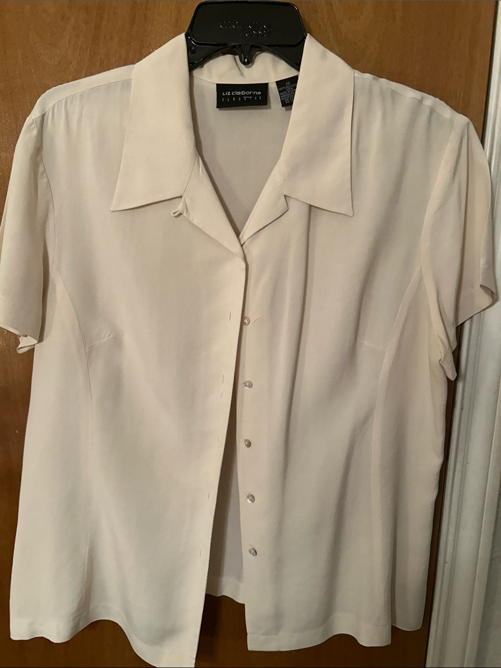 Liz Claiborne Light Cream Short-Sleeve Button Front Shirt